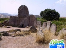 Assolutamente da vedere - Tombe dei Giganti